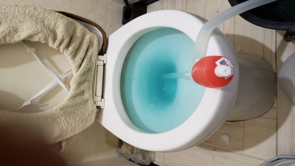 プロが教える！トイレつまりをお湯で解消する手順とコツ たうん水道修理センター｜横浜市の水漏れ・つまりはお任せ！