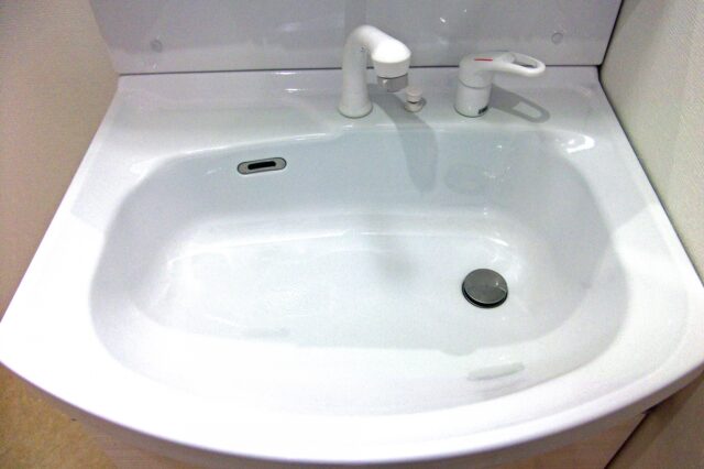 【川崎市麻生区事例】洗面台と洗濯排水の設置