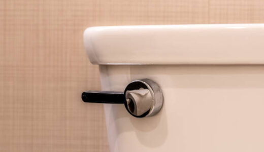 【トイレのレバーが空回りする】原因と対処方法を解説